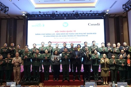 Các đại biểu dự hội thảo. 