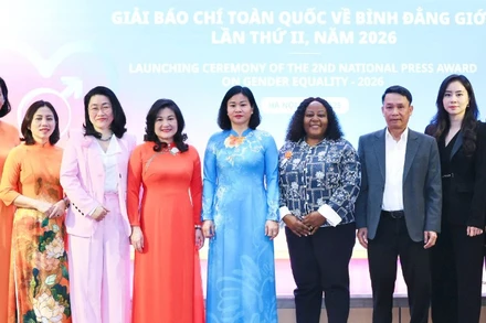 Các đại biểu tham dự chương trình. 