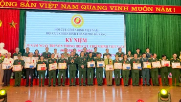 Lễ tuyên dương Chi hội trưởng Cựu chiến binh tiêu biểu thành phố Đà Nẵng.
