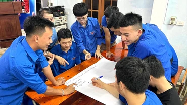 Thanh niên Nghệ An tham gia tìm hiểu về công tác dân số
