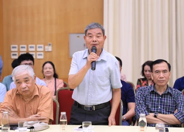 Cử tri quận Hoàn Kiếm tin tưởng thành phố Hà Nội sẽ hoàn thành các chỉ tiêu, kế hoạch của năm 2024 trên mọi lĩnh vực.