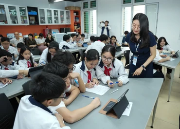 Giáo viên, học sinh trong một tiết học (Ảnh minh hoạ)