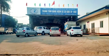 Không có tình trạng ùn ứ phương tiện tại Trạm đăng kiểm 20-05D ở phường Quang Vinh, thành phố Thái Nguyên. 