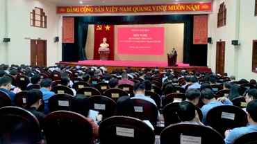 Ninh Bình quán triệt, triển khai các văn bản của Bộ Chính trị, Ban Bí thư tới các cán bộ chủ chốt cấp tỉnh. 