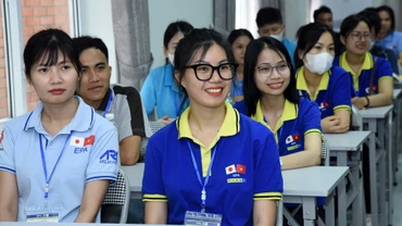 Lễ xuất cảnh cho các ứng viên điều dưỡng, nhân viên chăm sóc khóa 11 của chương trình EPA đi làm việc tại Nhật Bản, ngày 4/6/2024 tại Hà Nội. (Ảnh: TRẦN HẢI)