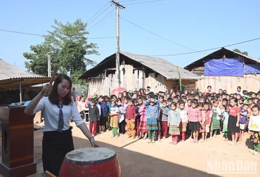Học trò tại một điểm trường vùng cao của tỉnh Cao Bằng (Ảnh: DUY LINH)