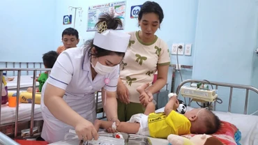 [Video] Bộ Y tế hỏa tốc yêu cầu tăng cường kiểm soát lây nhiễm bệnh sởi