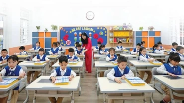 [Video] Hà Nội: Công bố chỉ tiêu, tuyến tuyển sinh mầm non, lớp 1, lớp 6 năm 2025