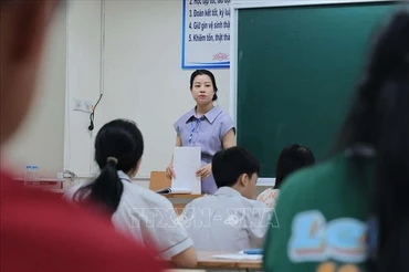 Kỳ thi vào lớp 10 năm học 2024-2025 của Hà Nội (Ảnh: THANH TÙNG/TTXVN)