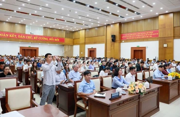 Hội nghị triển khai chương trình hỗ trợ chuyển đổi số và triển khai thí điểm khảo sát, đo lường, đánh giá hiện trạng và mức độ sẵn sàng thương mại điện tử (TMĐT) và chuyển đổi số các doanh nghiệp, hộ kinh doanh, cửa hàng bán buôn, bán lẻ trên địa bàn quận Phú Nhuận.
