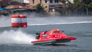 Đội F1H20 Bình Định - Việt Nam giữ phong độ ngày đua thứ 2