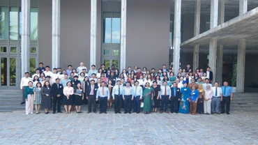 Các đại biểu tham dự hội nghị tại Trung tâm quốc tế Khoa học và Giáo dục liên ngành (ICISE).