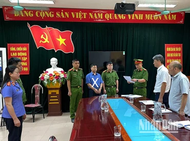 Cơ quan cảnh sát điều tra thi hành quyết định khởi tố vụ án hình sự, khởi tố bị can, lệnh bắt tạm giam đối với Cao Đình Sơn.