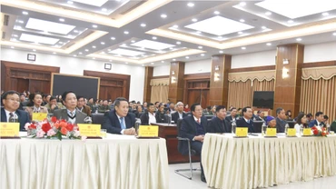 Các đại biểu dự lễ.