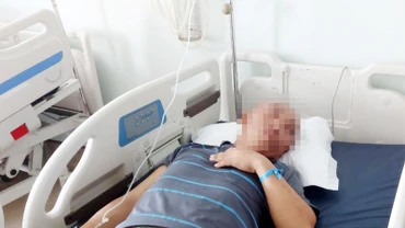 Ông N.V.C., ngư dân bị đánh, điều trị ở Bệnh viện Đa khoa tỉnh Kiên Giang khi bị thương nặng ở vùng đầu. 