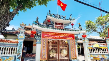 Đình thần Nguyễn Trung Trực. 