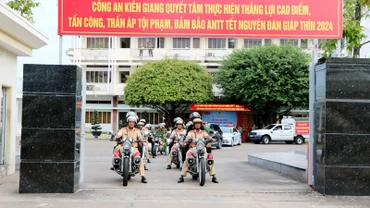 Công an tỉnh Kiên Giang ra quân thực hiện cao điểm tấn công trấn áp tội phạm, bảo đảm an ninh, trật tự Tết Nguyên đán Giáp Thìn năm 2024. 