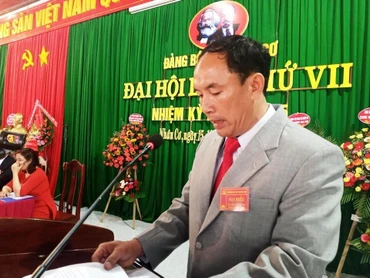 Ông Lê Quang Trường phát biểu tại Đại hội Đảng bộ xã Nhân Cơ lần thứ VII, nhiệm kỳ 2020-2025.
