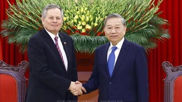 Tổng Bí thư Tô Lâm tiếp Thượng nghị sĩ Hoa Kỳ Steven David Daines. (Ảnh: TTXVN)