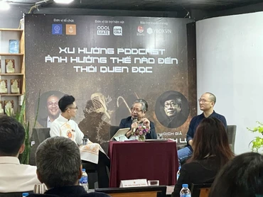 Một cuộc tọa đàm về xu hướng nghe podcast và thói quen đọc sách tại Hà Nội.