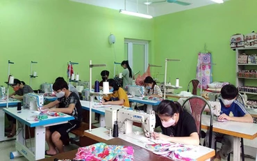 Học sinh tại Trung tâm Phục hồi chức năng người khuyết tật Thụy An, Hà Nội. (Ảnh: Molisa).