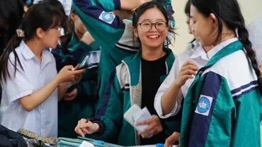 Học sinh lớp 9 trên địa bàn tham gia kỳ thi khảo sát vào Trường Trung học phổ thông Chuyên Thái Nguyên năm học 2024-2025.