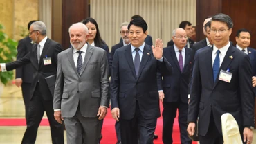 Chủ tịch nước Lương Cường và Tổng thống Brazil Luiz Inacio Lula da Silva tới dự buổi chiêu đãi.