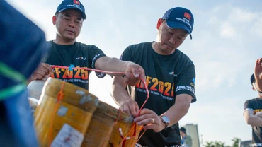 Đội Pháo hoa Quốc tế Đà Nẵng (Việt Nam 1) sẵn sàng cho đêm khai mạc.