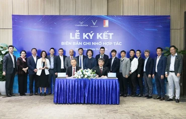 Đại học Bách khoa Hà Nội hợp tác đào tạo nhân lực cho VinFast và VinRobotics