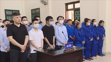 Các bị cáo tại phiên tòa.