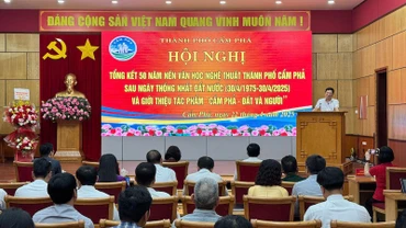 Giới thiệu cuốn sách "Cẩm Phả - Đất và người".