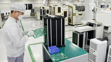 Lao động tại Công ty TNHH Bumjin Electronics Vina, Hàn Quốc, tại Quảng Ninh. (Ảnh nhandan.vn)