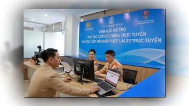 [Video] Cấp, đổi giấy phép lái xe tại Trung tâm phục vụ hành chính công TP Hà Nội 