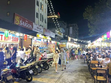 Đảo Cô Tô hút lượng lớn khách du lịch lên đảo nghỉ dưỡng, tham quan và trải nghiệm.