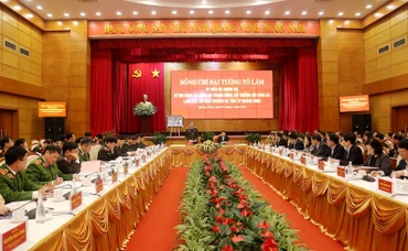 Quang cảnh buổi làm việc.