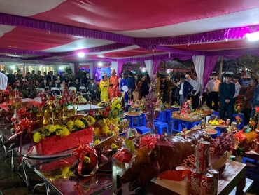 Quang cảnh Lễ cáo trạng trong Lễ hội Đình Đầm Hà, huyện Đầm Hà, tỉnh Quảng Ninh.