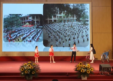 Học sinh tham dự cuộc thi 