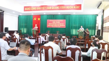 Bến Tre tổ chức Hội nghị thông tin xử lý ô nhiễm tại bãi rác An Hiệp.
