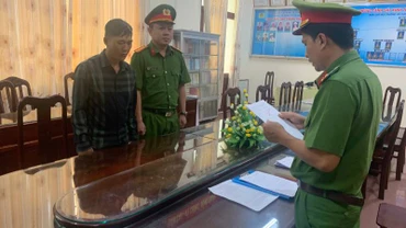 Khởi tố bị can và cấm đi khỏi nơi cư trú đối với Trần Tuấn Cường