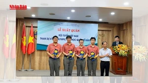 [Video] Việt Nam giành 4 Huy chương Vàng Olympic Hóa học quốc tế 2025