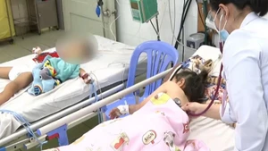 [Video] Cảnh báo nguy cơ bùng phát sốt xuất huyết do chủng Den-2 chiếm ưu thế