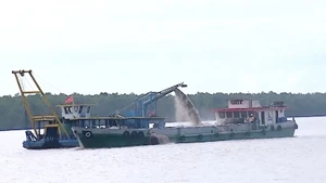 [Video] Sóc Trăng đẩy nhanh khai thác cát, bảo đảm tiến độ thi công cao tốc