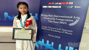 Tài năng âm nhạc của bé Thái An được kiểm chứng qua nhiều cuộc thi âm nhạc quốc tế.
