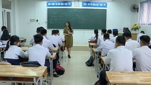 [Video] Công bố chuẩn vào lớp 6 trường THCS Ngoại ngữ năm 2025