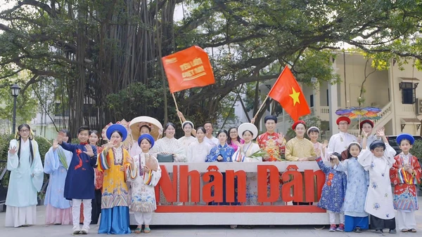 Bạn đọc hưởng ứng dự án "Yêu lắm Việt Nam"