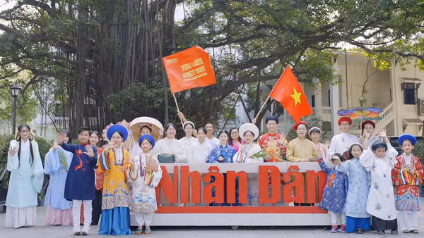 Bạn đọc hưởng ứng dự án "Yêu lắm Việt Nam"