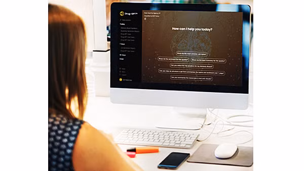 DrugGPT giúp các bác sĩ kê đơn thuốc chính xác hơn. Ảnh: BUSINESS WIRE