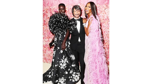 Balenciaga gọi tên Piccioli