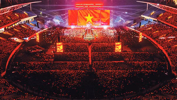 Quang cảnh một đêm concert tại Hà Nội thu hút hàng chục nghìn khán giả tới thưởng thức. Ảnh: BTC 