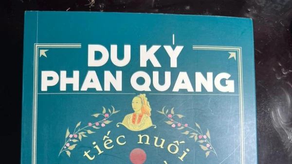 Đọc "Tiếc nuối hoa hồng" - du ký của Phan Quang (*)